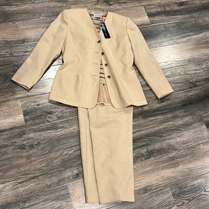 Kasper 3 piece suit